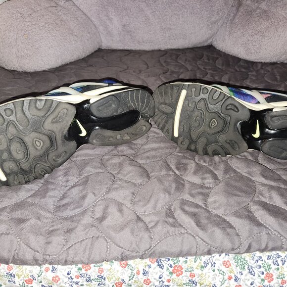 Mens nike sneakers - Picture 4 of 4